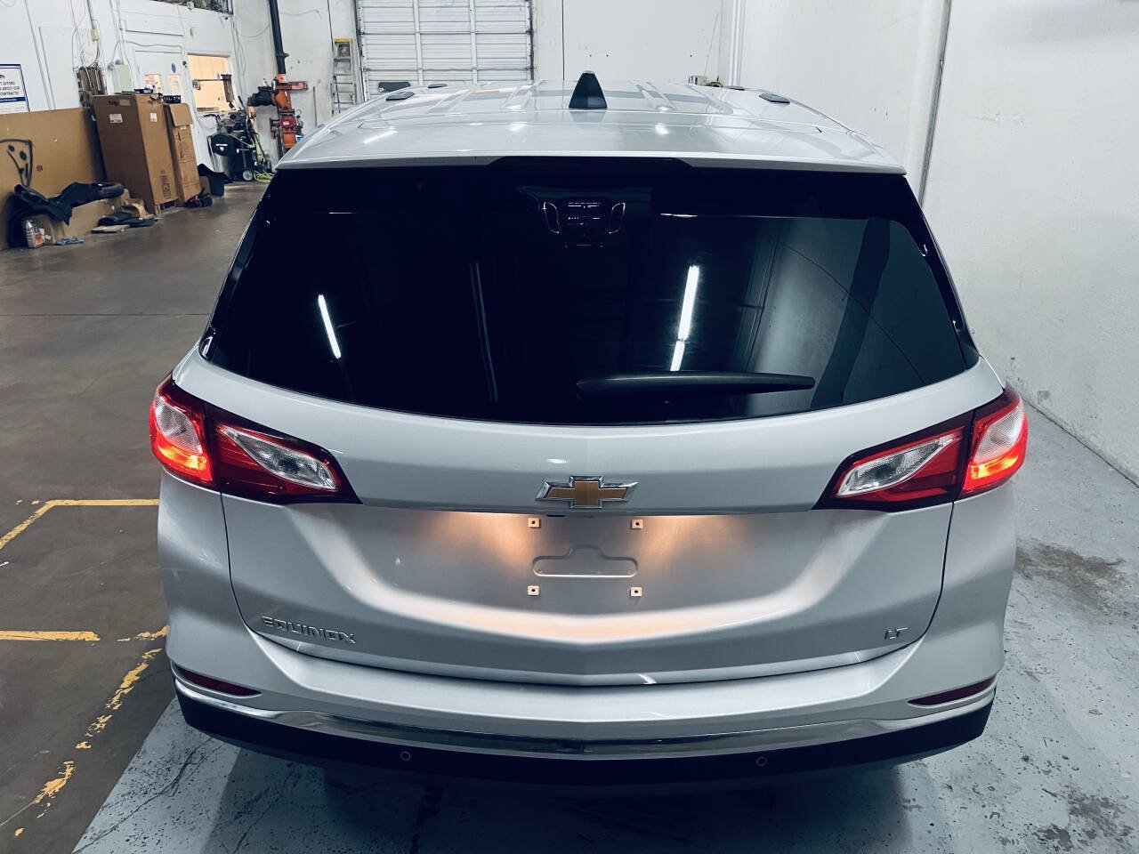 Used 2019 Chevrolet Equinox LT w/ Driver Convenience Package FWD image 14