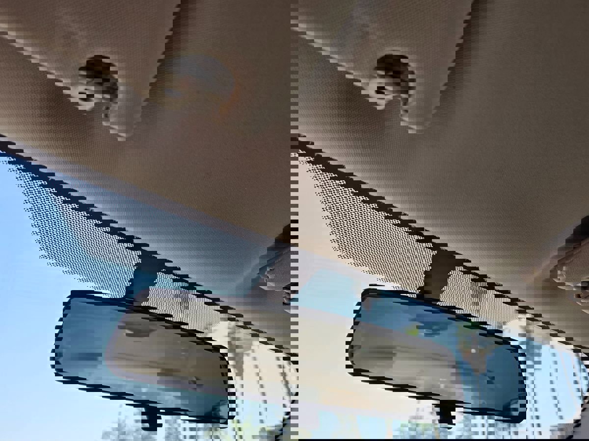 Used 2005 Chevrolet Cobalt LT image 38