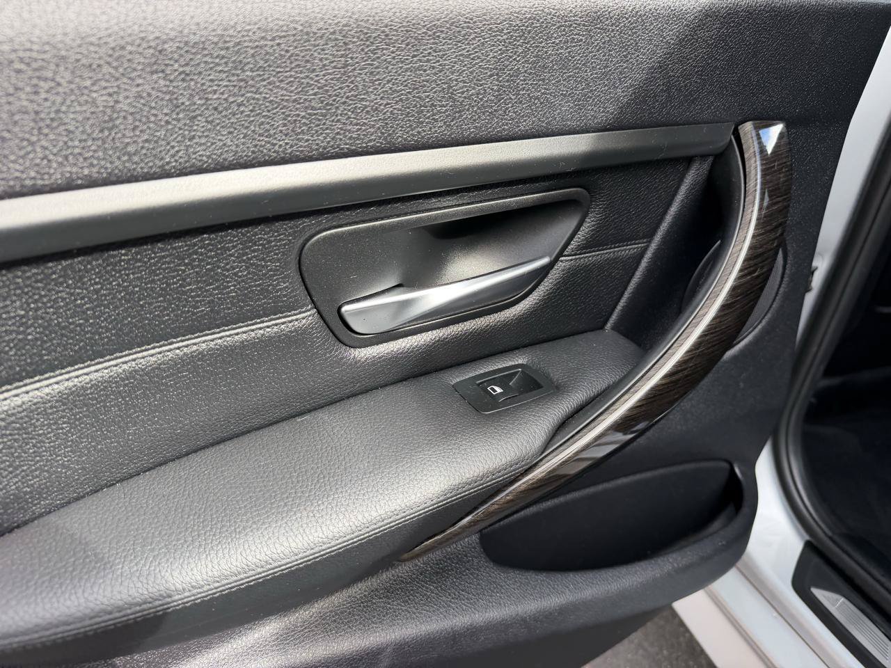 Used 2015 BMW 328i Sedan RWD image 36