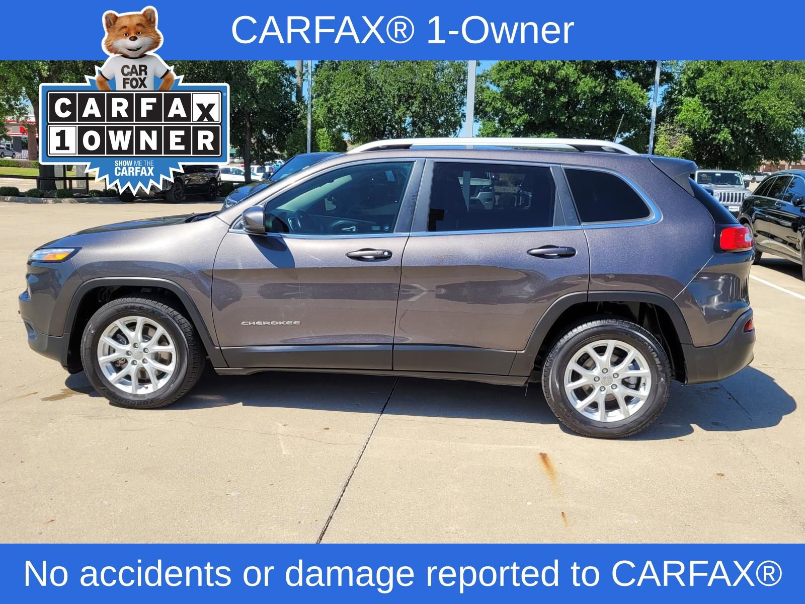 Used 2018 Jeep Cherokee Latitude Plus FWD image 2