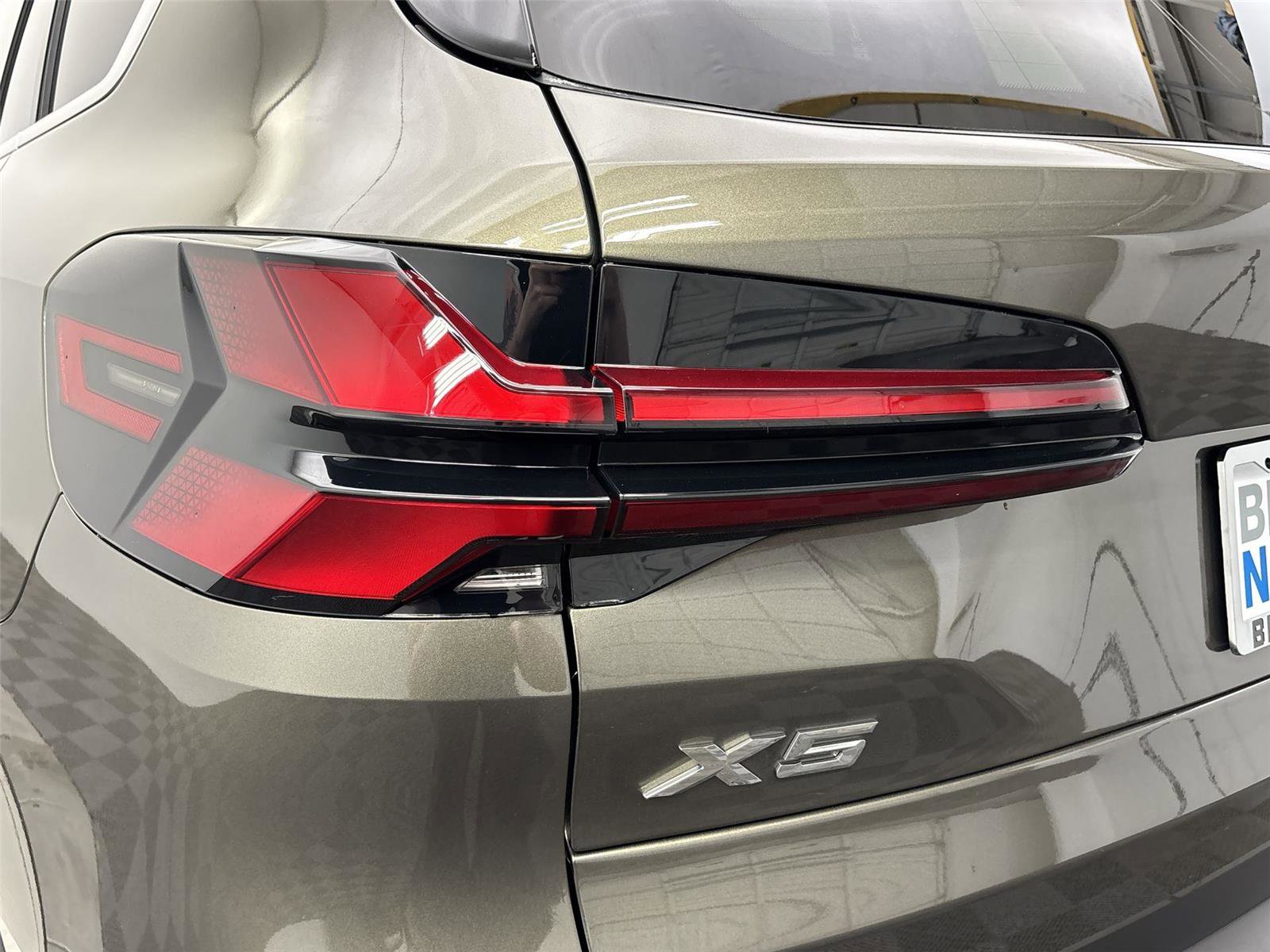 New 2026 BMW X5 xDrive40i w/ Climate Comfort Package image 19