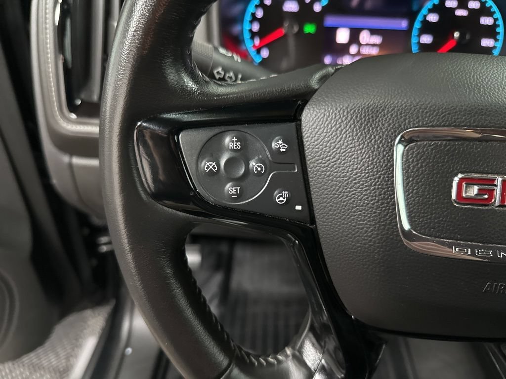 Used 2022 GMC Canyon Denali w/ Denali Black Edition Package AWD/4WD image 17