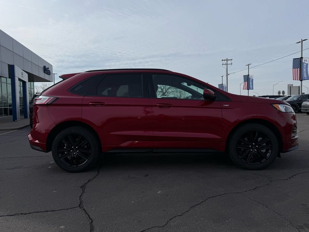 Used 2024 Ford Edge ST-Line AWD/4WD image 9