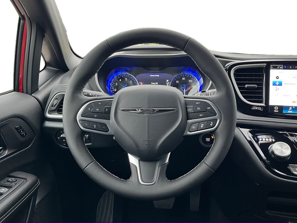 New 2026 Chrysler Pacifica Select image 21
