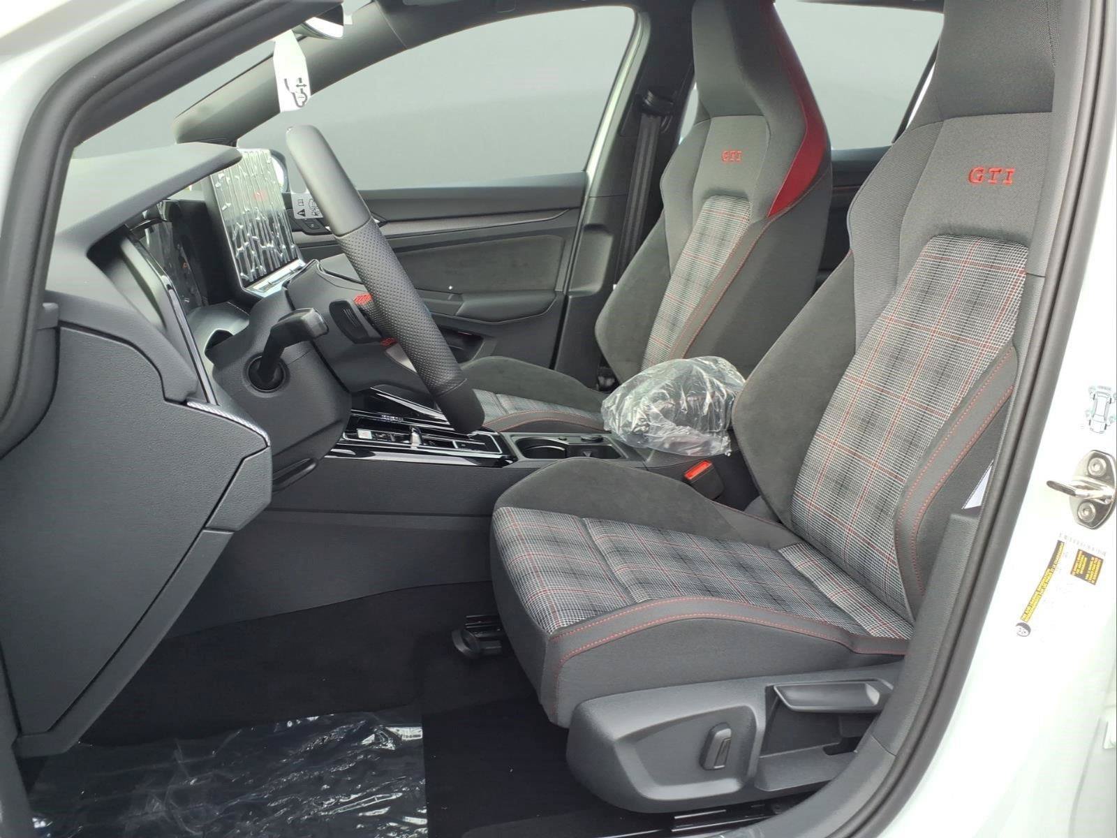 New 2026 Volkswagen Golf S FWD image 17