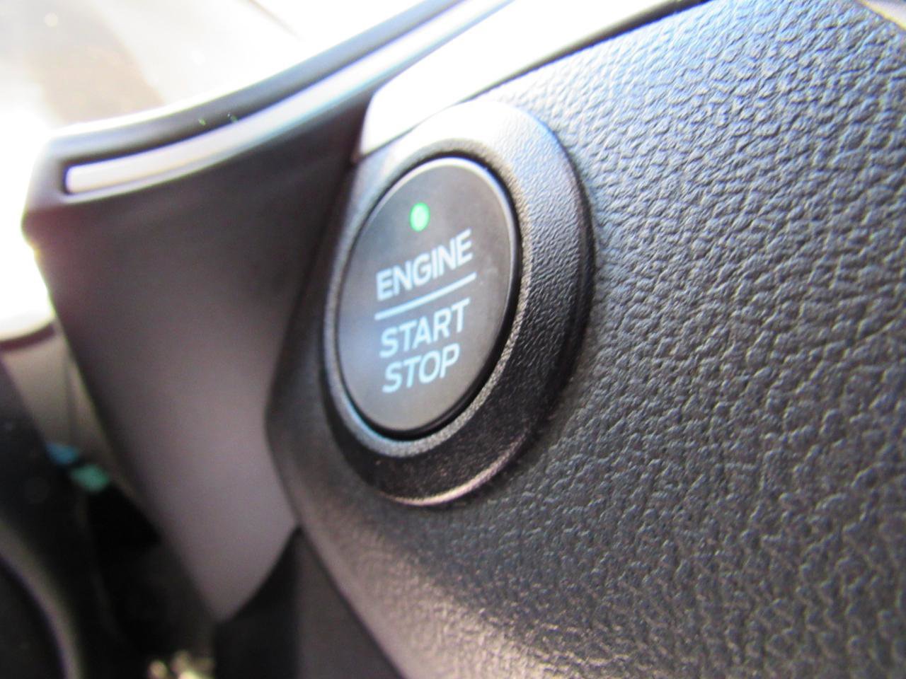 Used 2022 Ford Escape SE w/ SE Sport Appearance Package AWD/4WD image 15