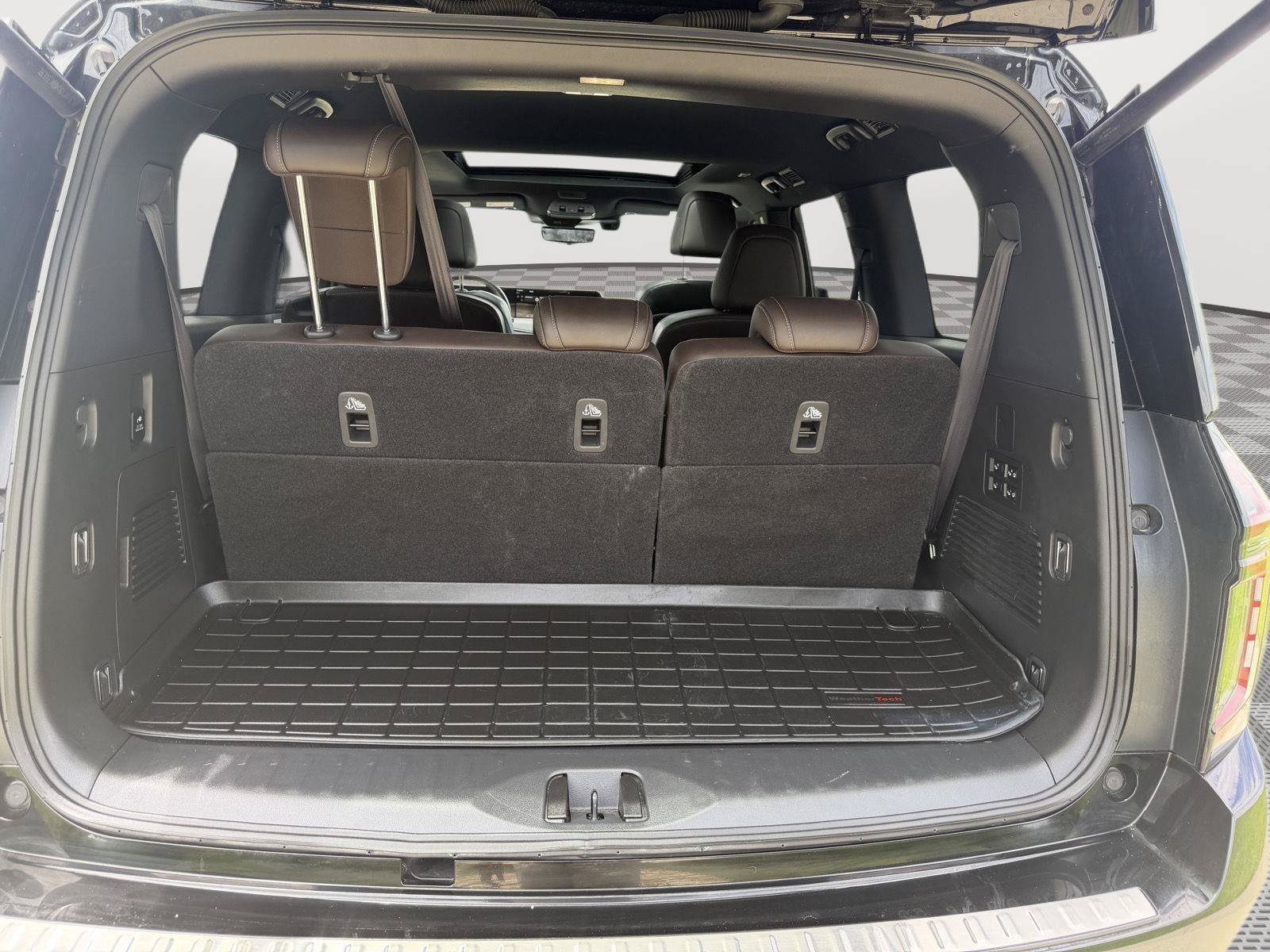 Used 2025 Nissan Armada Platinum w/ Convenience Package AWD/4WD image 24