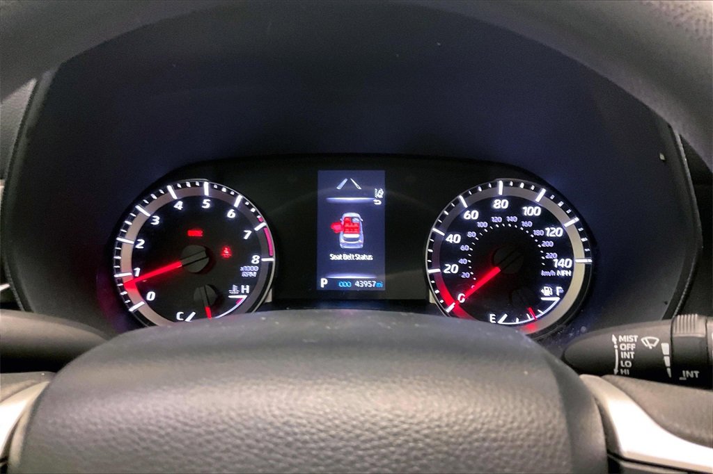 Used 2022 Toyota Highlander L image 17