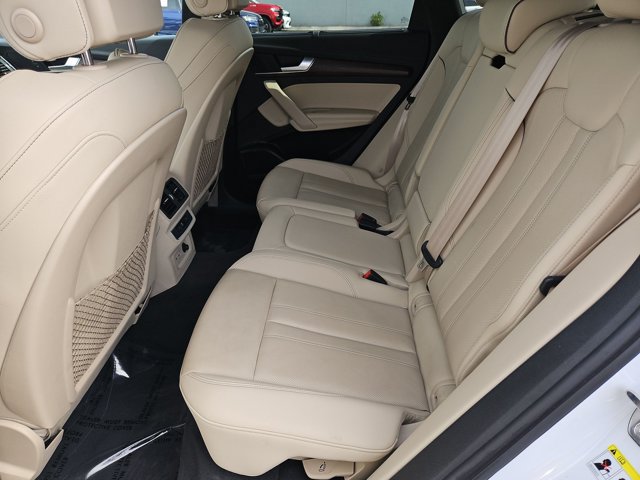 Used 2024 Audi Q5 e Premium Plus w/ Premium Plus Package AWD/4WD image 23