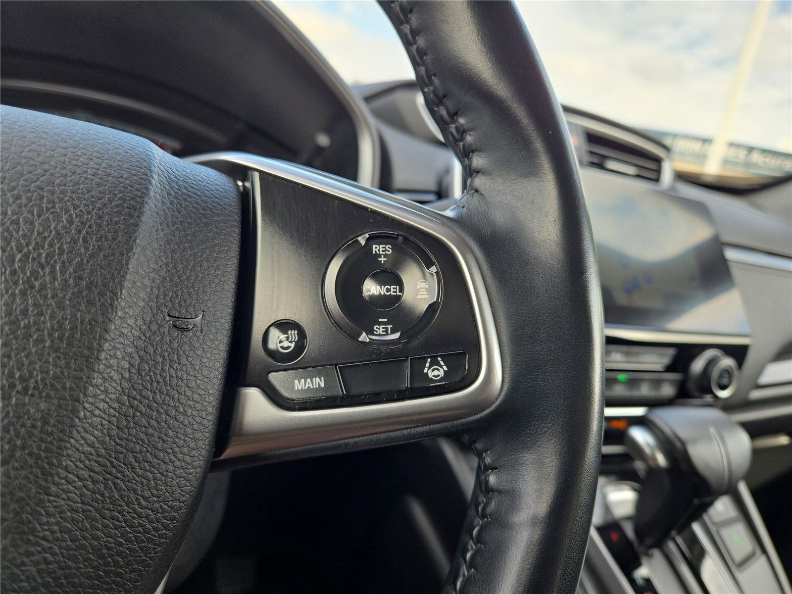 Used 2021 Honda CR-V Touring image 14