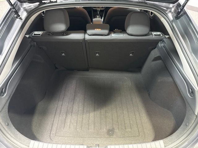 Used 2018 Hyundai Ioniq Blue FWD image 25