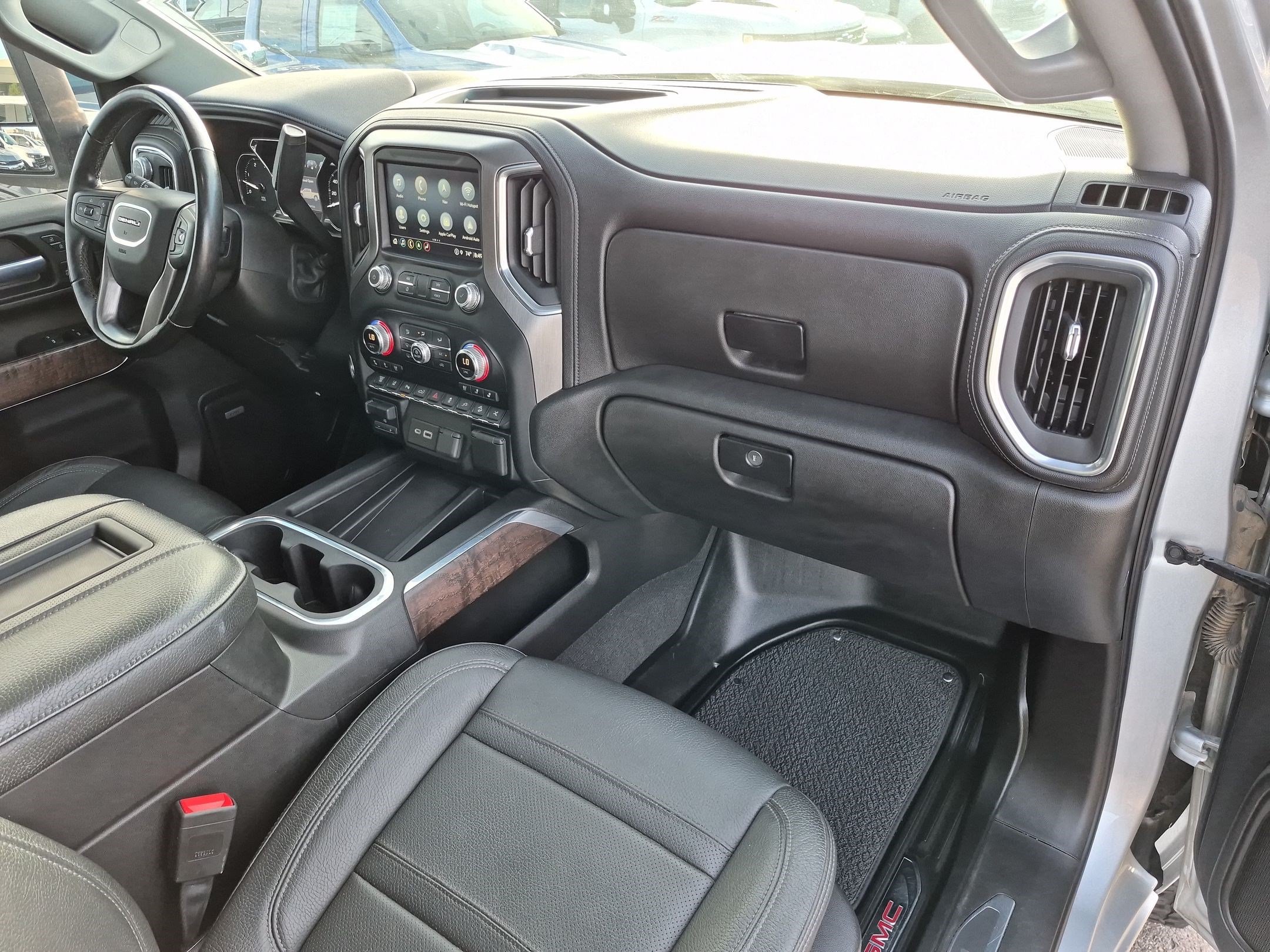 Used 2021 GMC Sierra 2500 Denali w/ Denali Ultimate Package AWD/4WD image 32