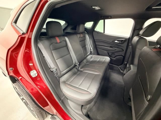 Certified 2024 Chevrolet Trax RS w/ Sunroof Package FWD image 24