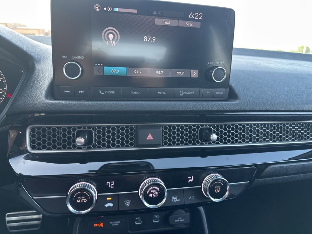 Used 2025 Honda Civic Sport image 9