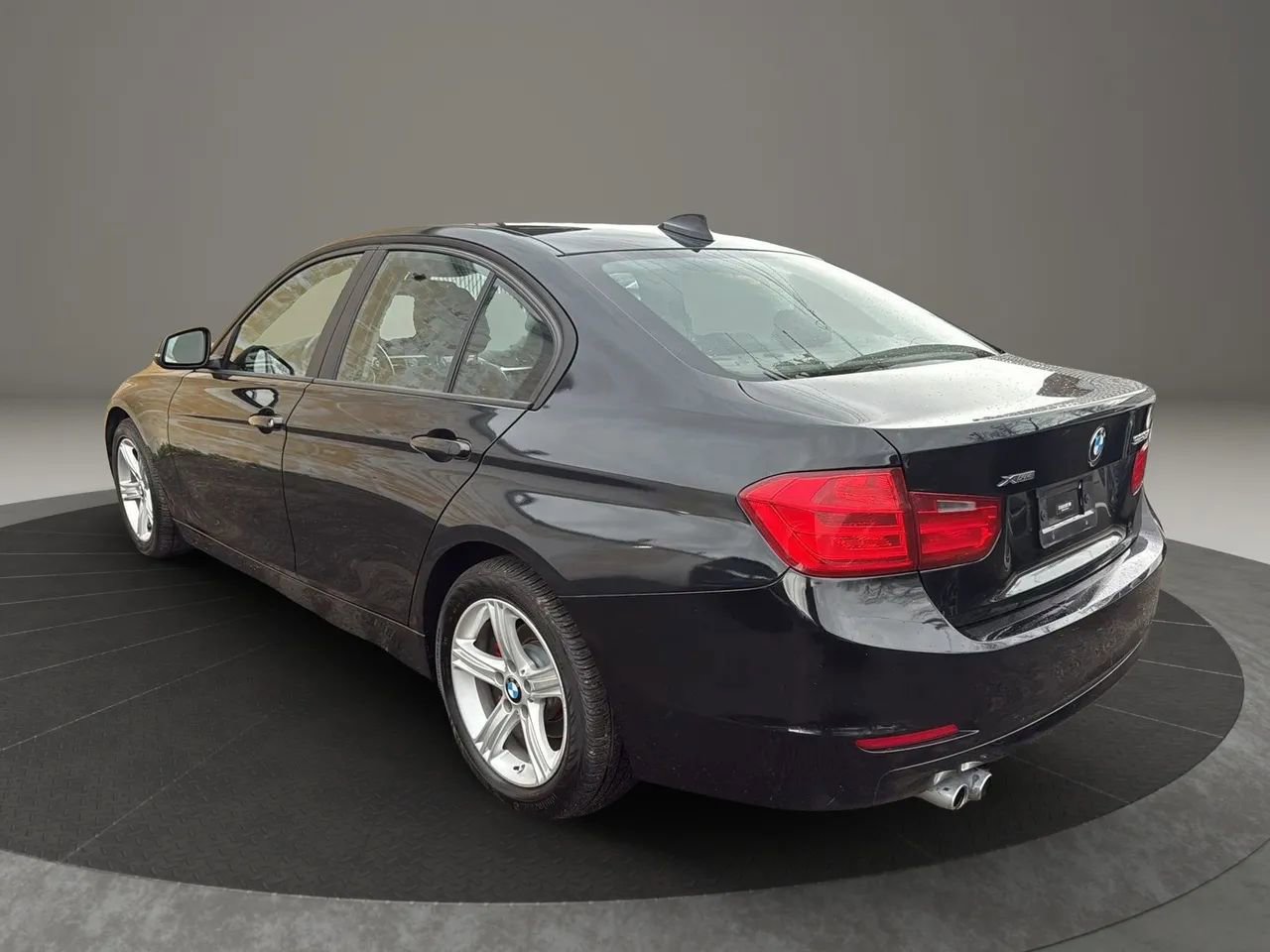 Used 2015 BMW 328i xDrive Sedan AWD/4WD image 7