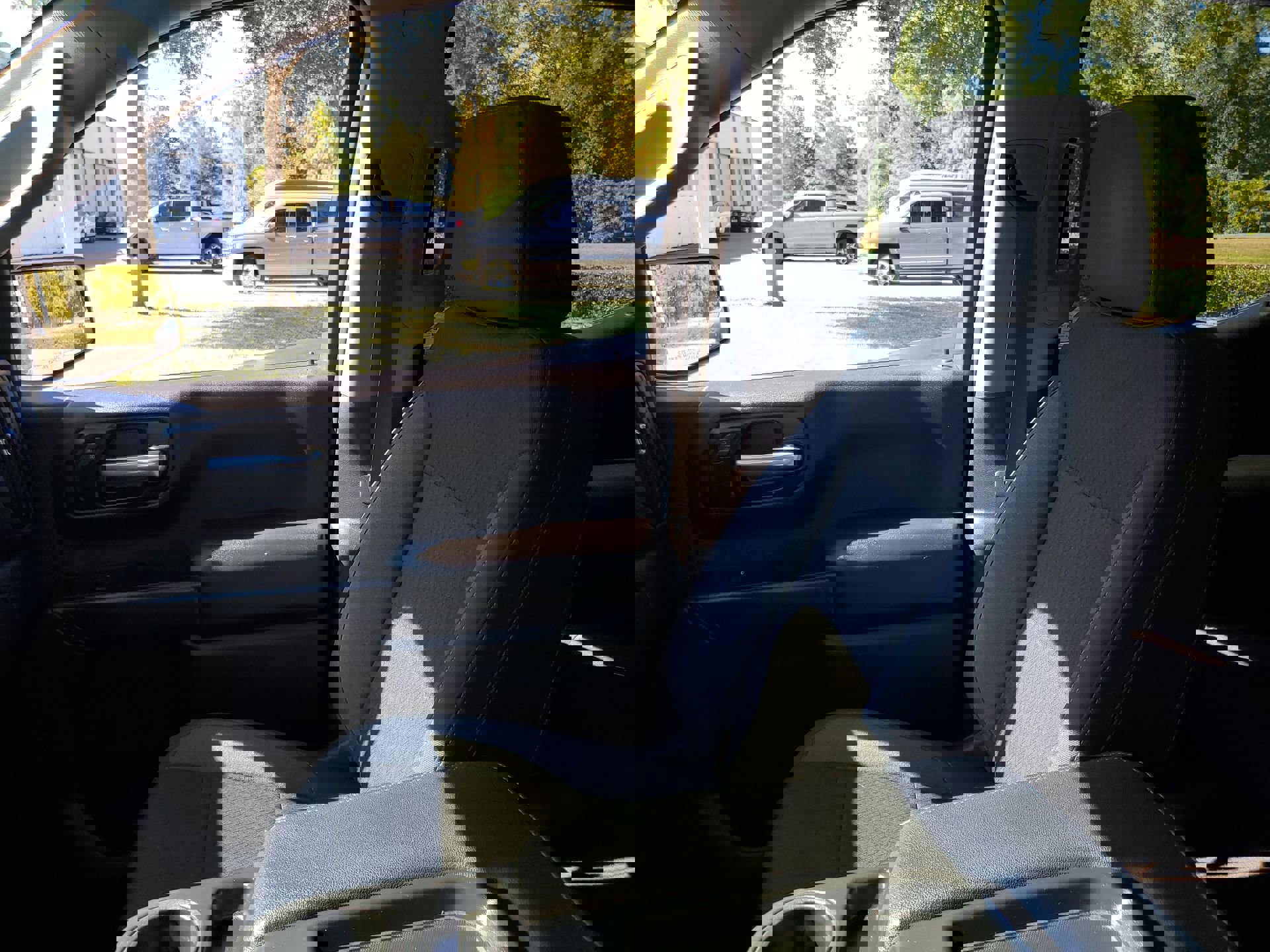 Used 2022 Chevrolet Silverado 1500 Custom w/ Safety Confidence Package image 86