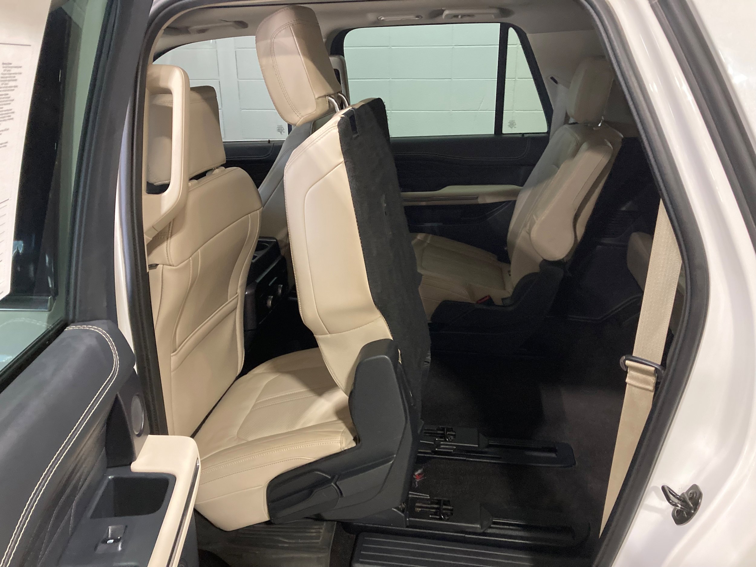Used 2023 Ford Expedition Max Platinum AWD/4WD image 23
