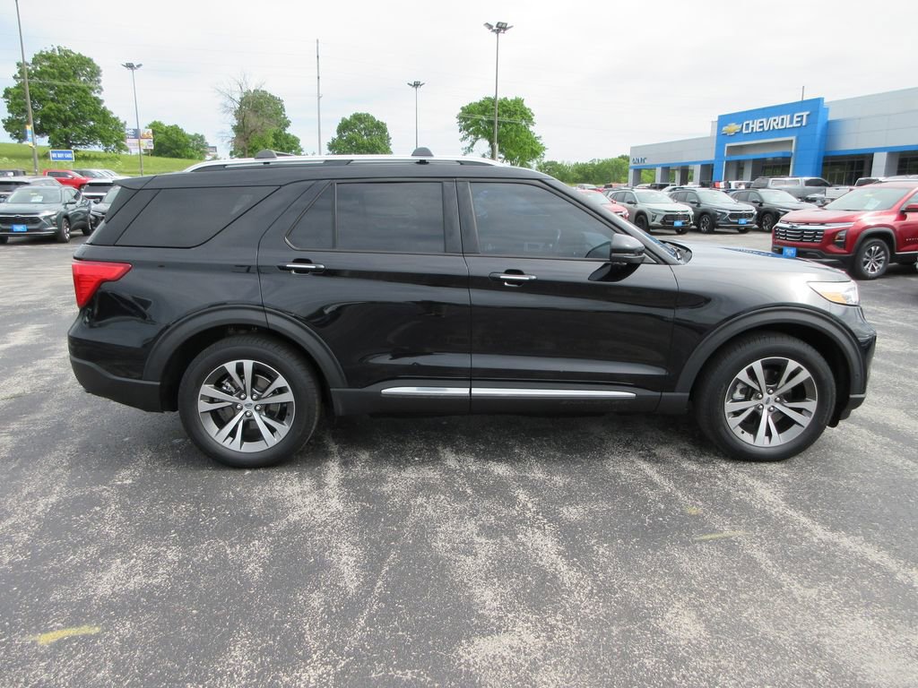 Used 2020 Ford Explorer Platinum w/ Premium Technology Package AWD/4WD image 6