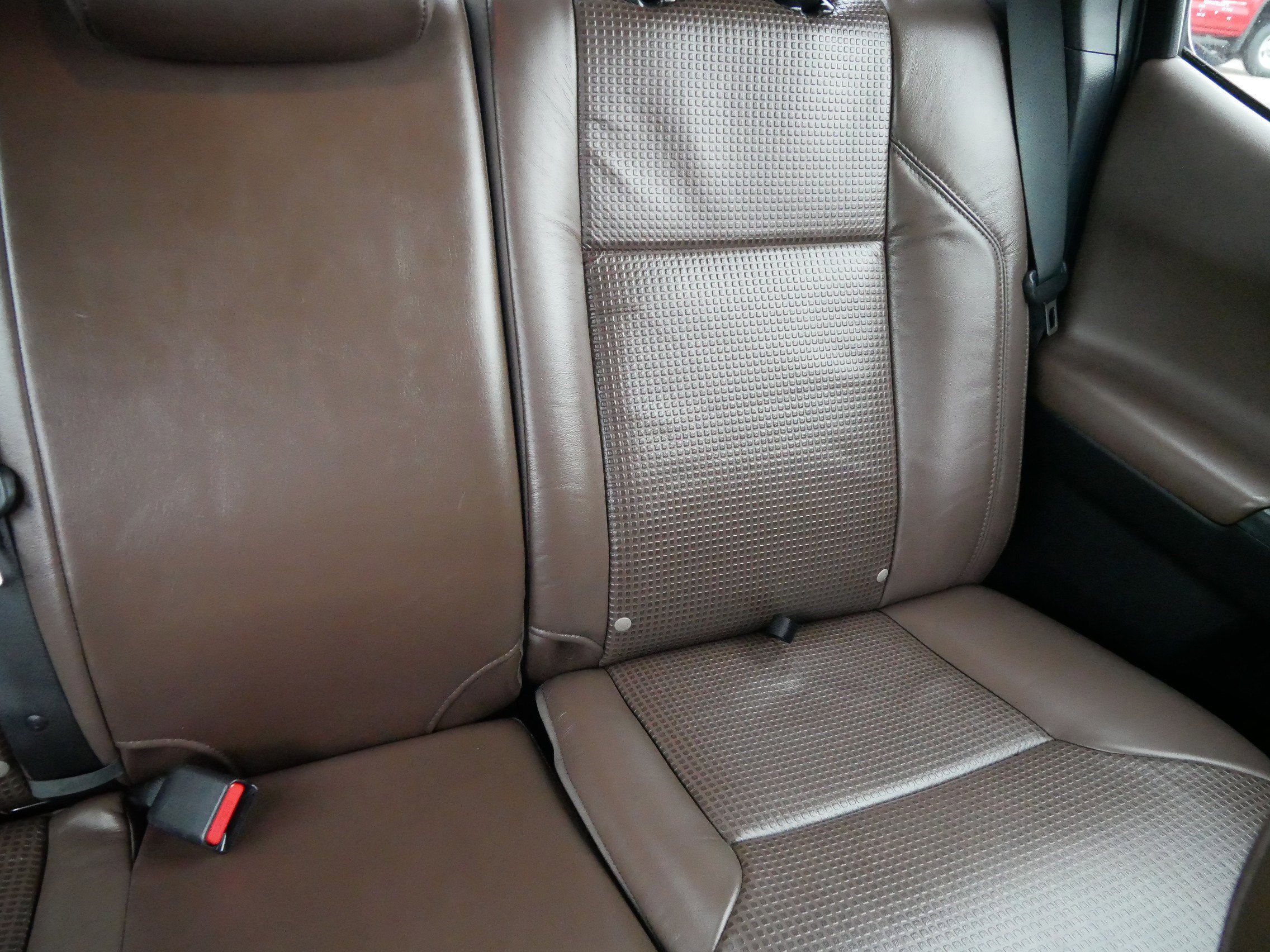 Used 2019 Toyota Tacoma Limited image 14