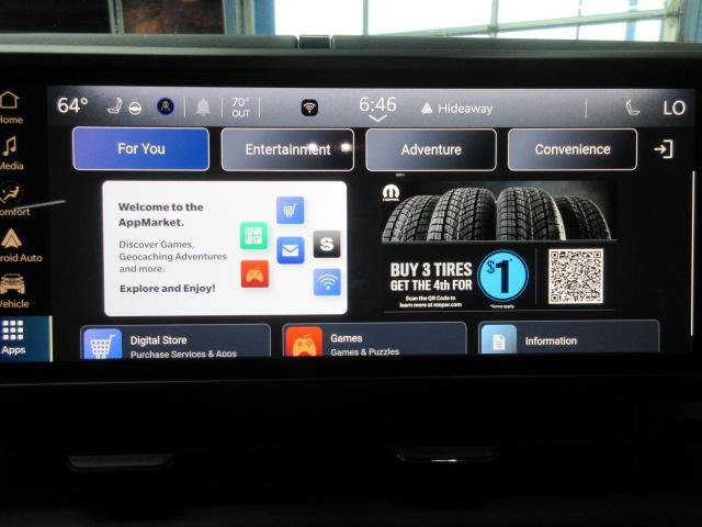 Used 2025 Jeep Wrangler Sahara image 34