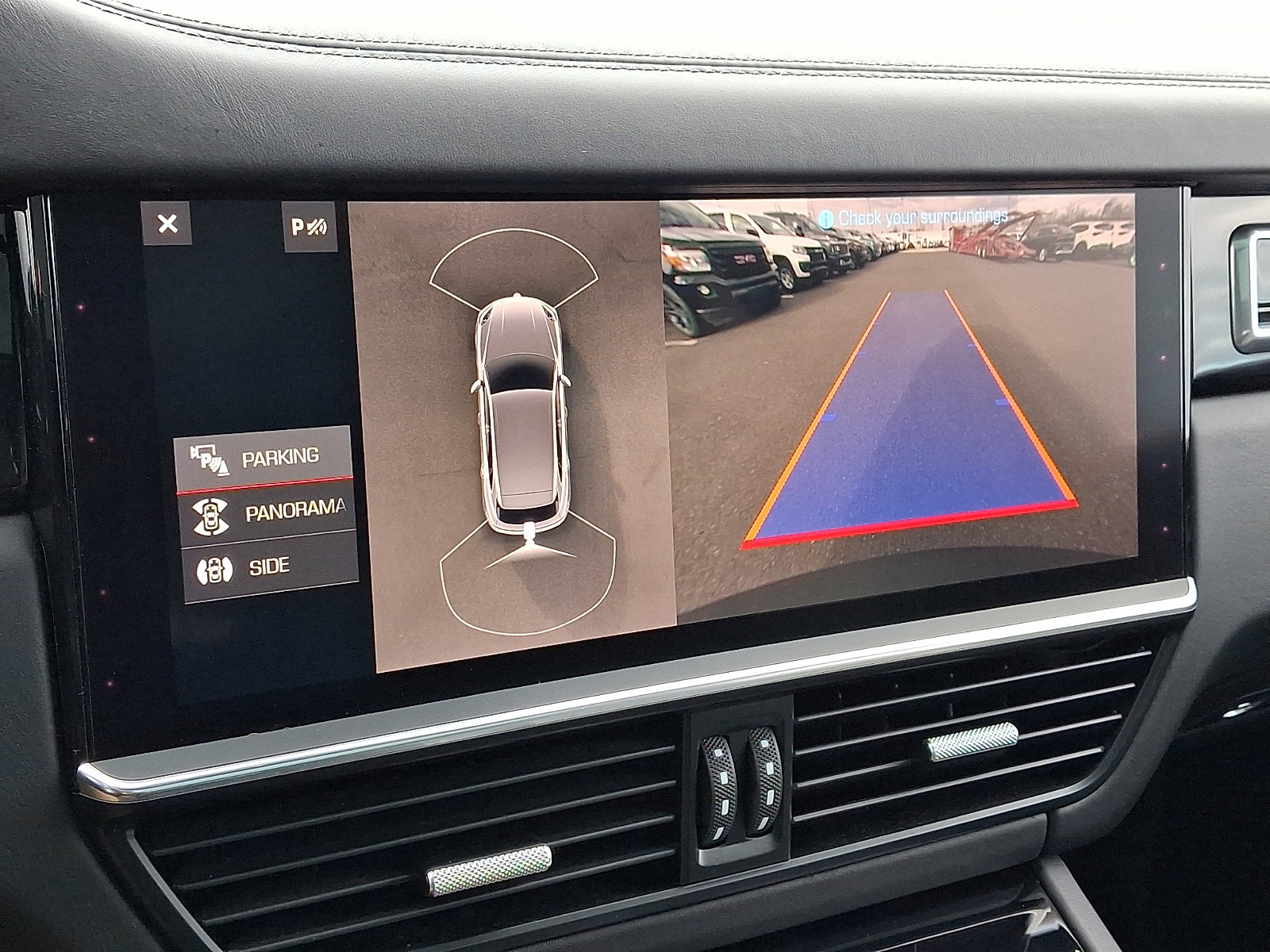 Used 2021 Porsche Cayenne S image 21