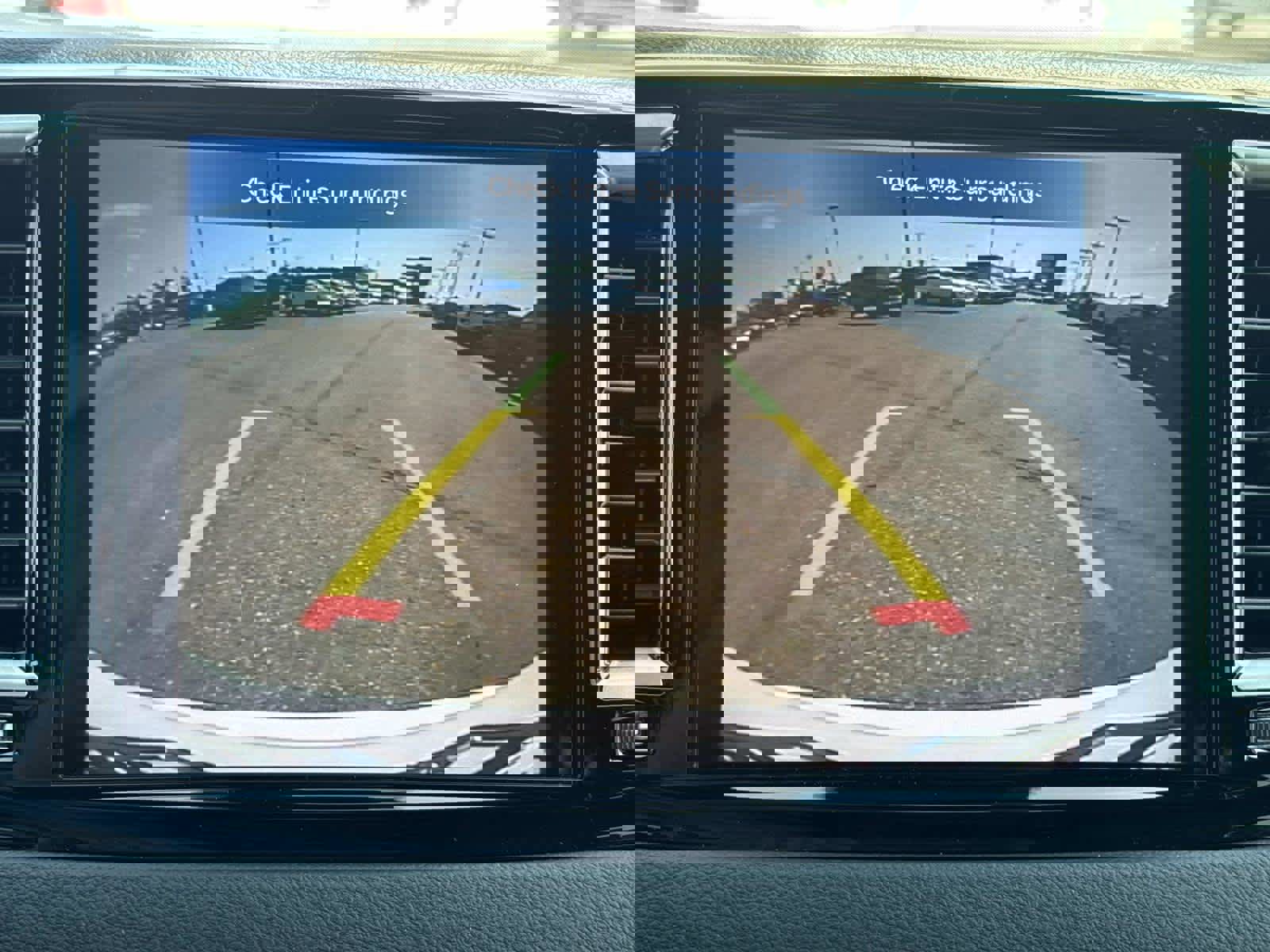 New 2026 Chrysler Voyager LX image 17