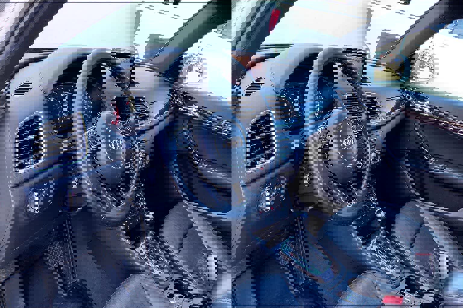 Used 2016 Audi Q3 2.0T Premium Plus w/ Technology Package image 3