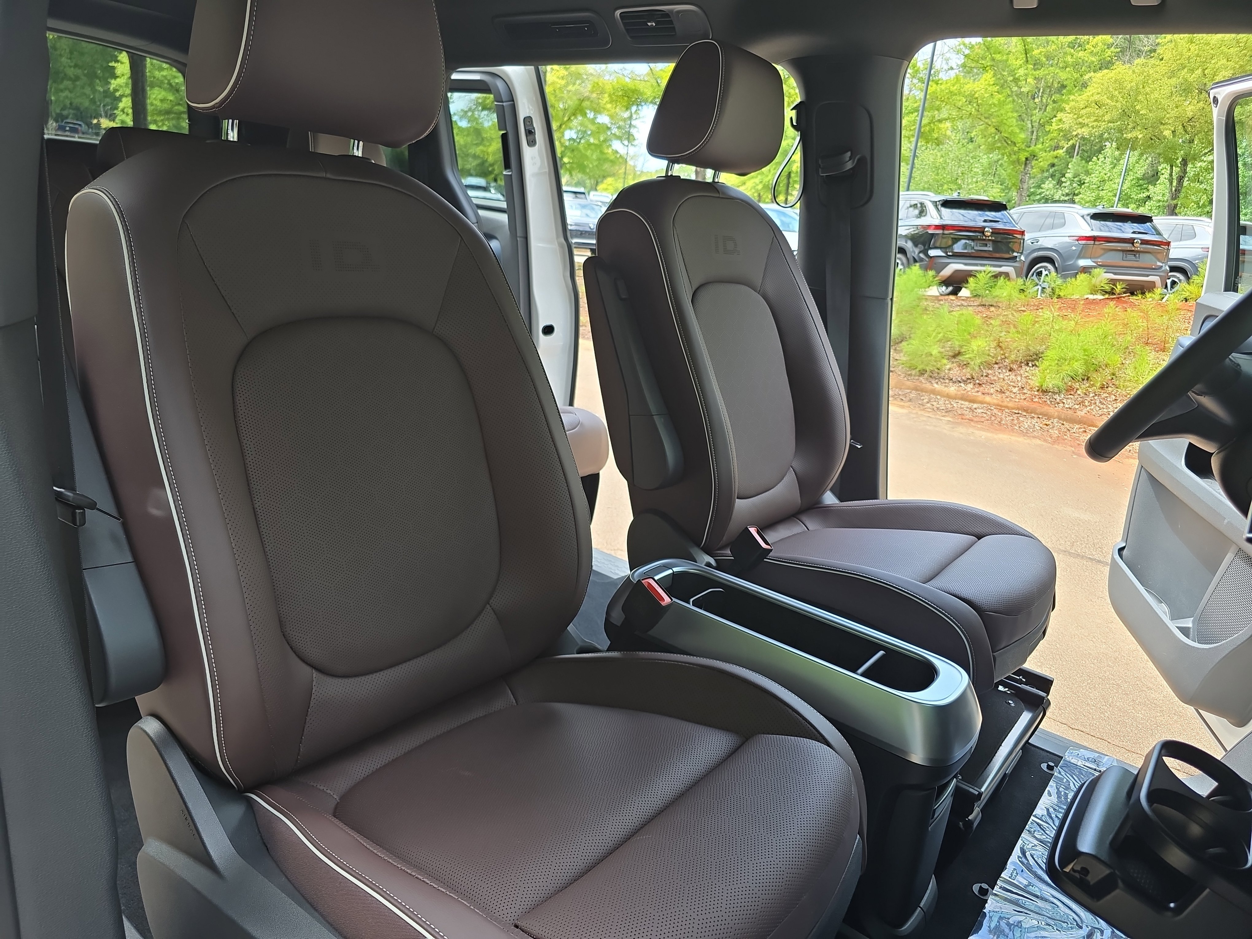 New 2025 Volkswagen ID. Buzz Pro S image 10