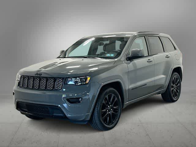 Used 2020 Jeep Grand Cherokee Altitude RWD video 1
