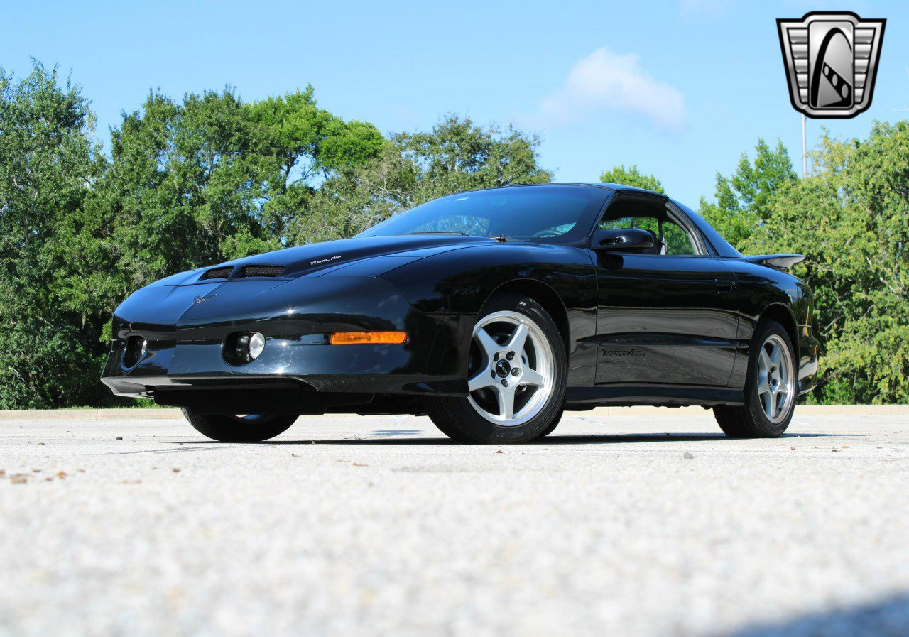 Used 1997 Pontiac Firebird Trans Am image 2