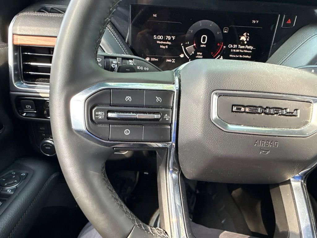 Used 2025 GMC Yukon XL Denali AWD/4WD image 55