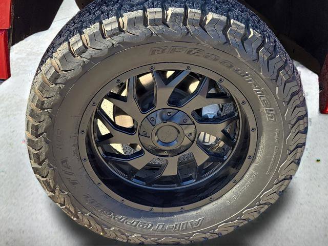 Used 2023 GMC Sierra 1500 Elevation w/ X31 Off-Road Package AWD/4WD image 8