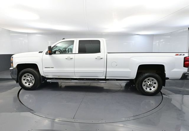 Used 2015 Chevrolet Silverado 2500 LT w/ LT Convenience Package image 9