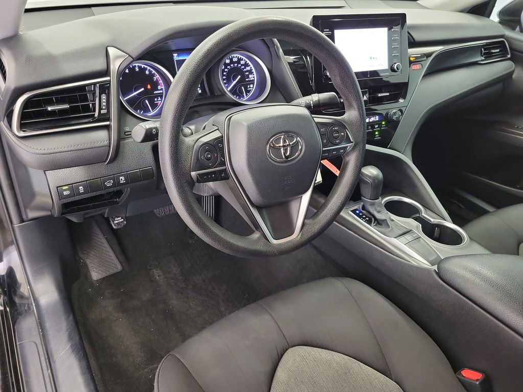 Used 2022 Toyota Camry LE FWD image 18