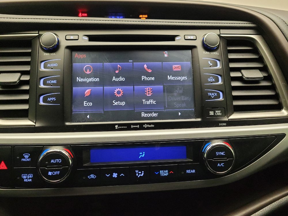 Used 2019 Toyota Highlander XLE image 25