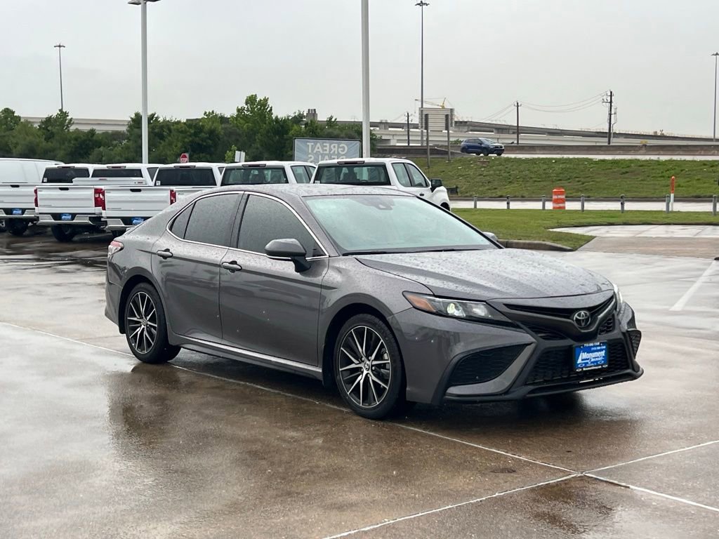 Used 2024 Toyota Camry SE w/ Blackout Package (TMS) AWD/4WD image 6