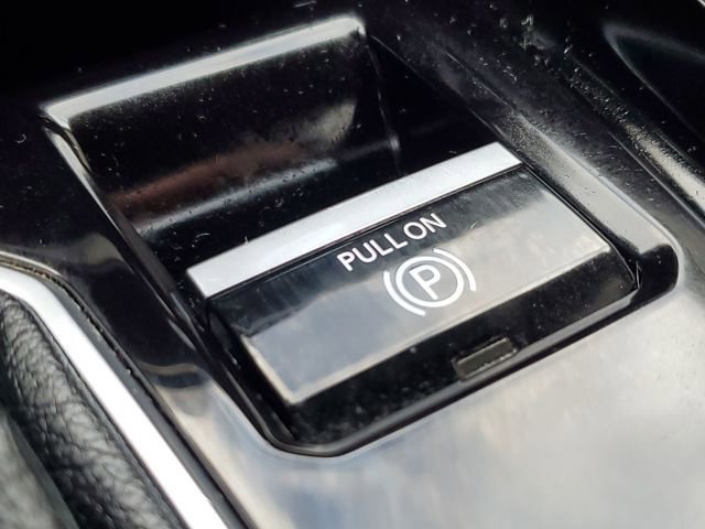 Used 2024 Jeep Compass Limited image 22