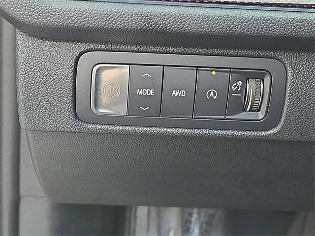 Used 2025 Chevrolet Traverse Z71 w/ Driver Confidence Package image 30