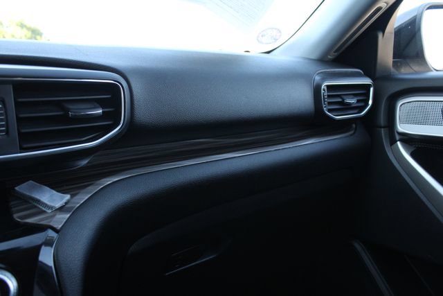 Used 2022 Ford Explorer Limited RWD image 20