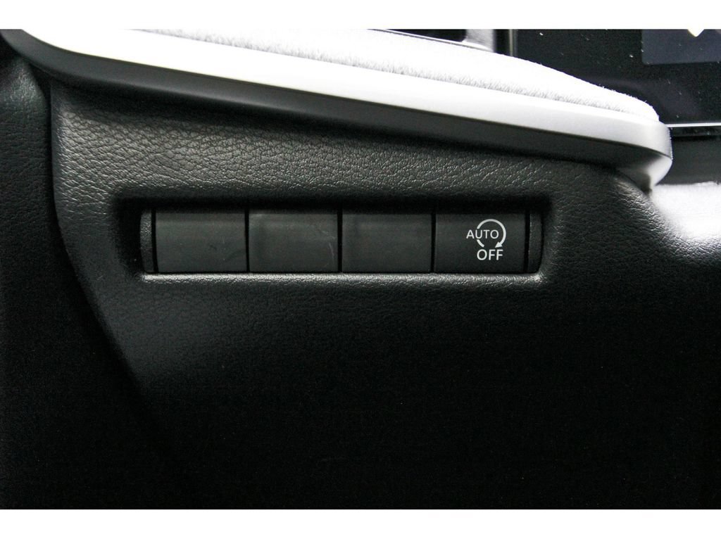 New 2026 Nissan Kicks SV FWD image 17