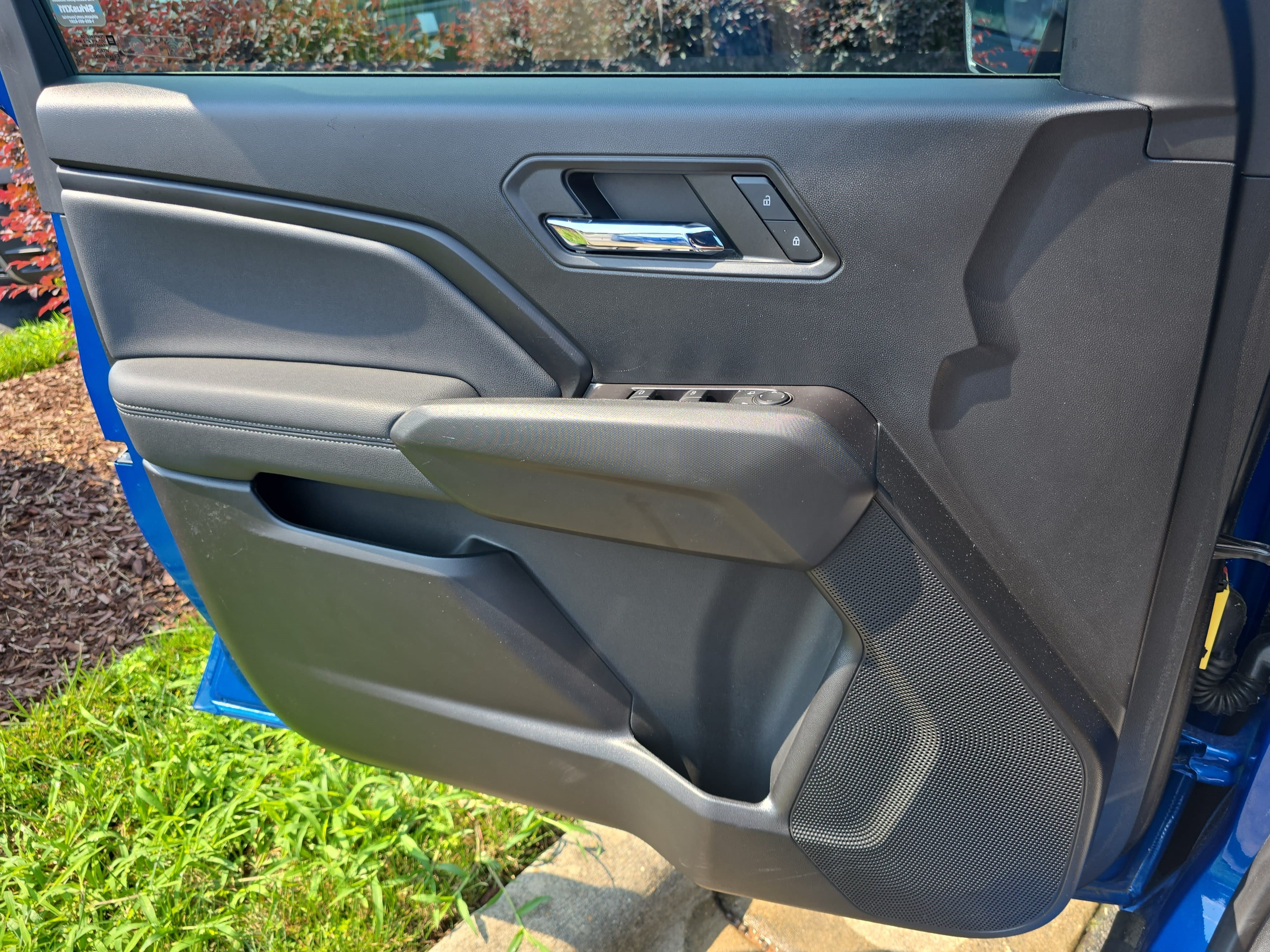 Used 2024 Chevrolet Colorado LT w/ LT Convenience Package II RWD image 27