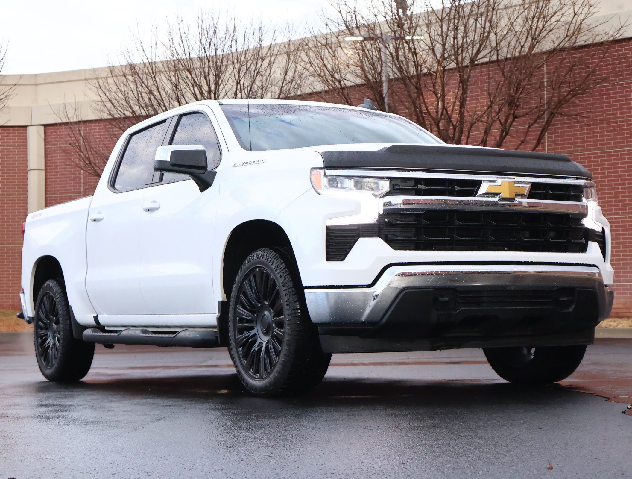 Used 2024 Chevrolet Silverado 1500 LT w/ Protection Package image 1
