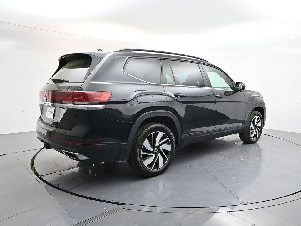 Used 2025 Volkswagen Atlas SE image 7