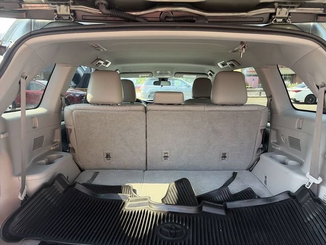Used 2019 Toyota Highlander Plus AWD/4WD image 24