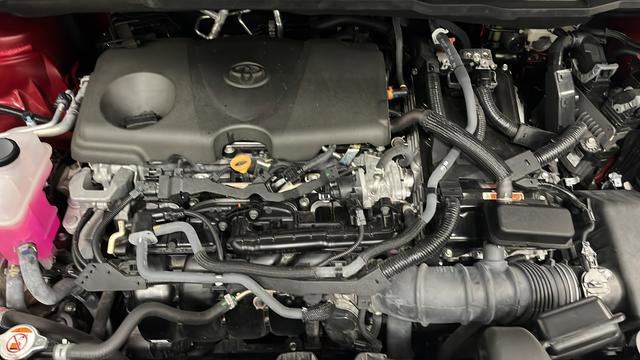 Used 2024 Toyota Sienna Platinum FWD image 41
