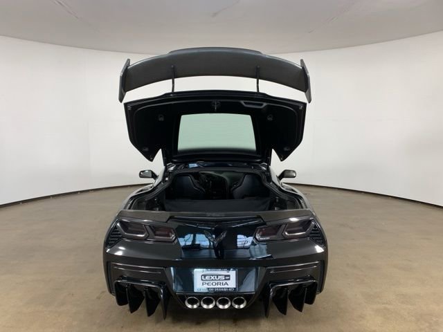Used 2019 Chevrolet Corvette Stingray Coupe w/ Battery Protection Package image 12