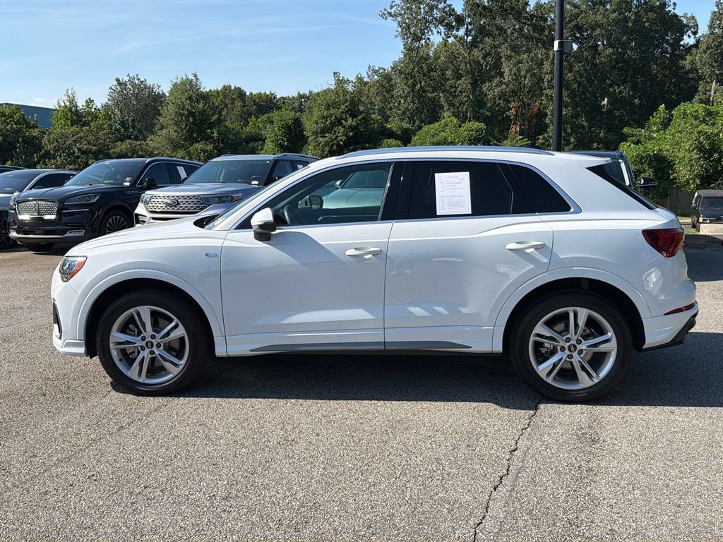Used 2021 Audi Q3 2.0T Premium w/ Convenience Package AWD/4WD image 4