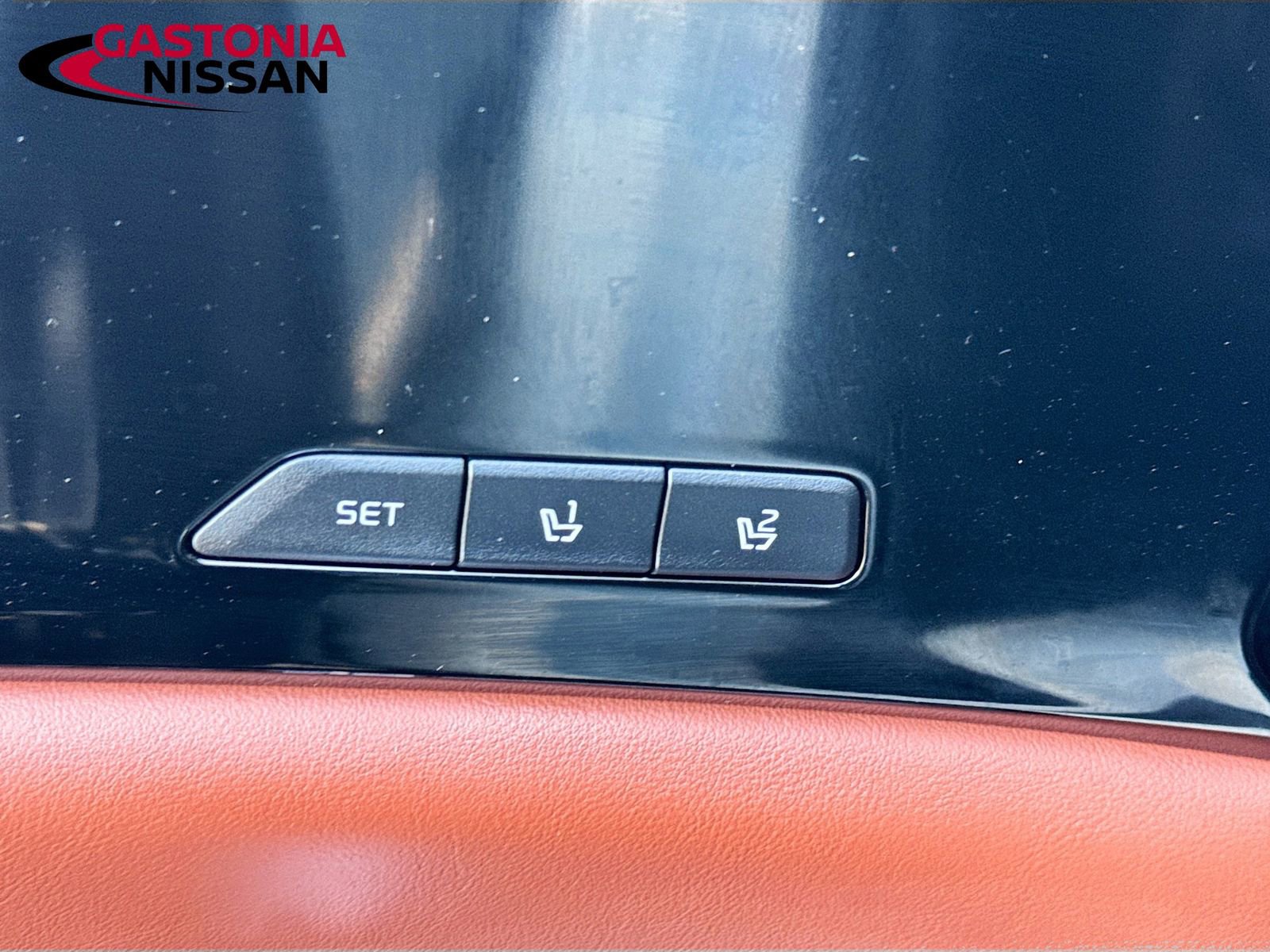 Used 2023 Kia Carnival SX image 25