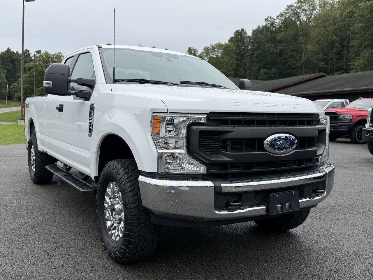 Used 2022 Ford F250 XL w/ Power Equipment Group AWD/4WD image 9