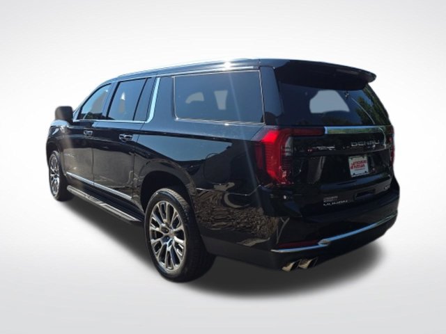 Used 2025 GMC Yukon XL Denali AWD/4WD image 4